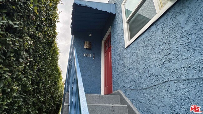 Building Photo - 4229 Gateway Ave