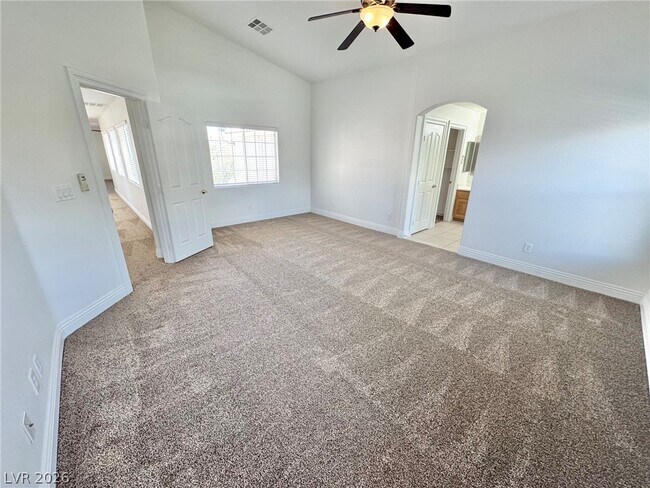 Building Photo - 9469 Thatched Sunlight Ct