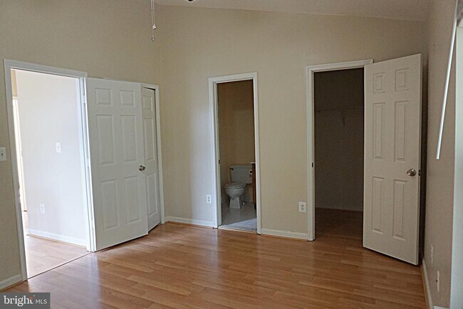 Building Photo - 20601 Duck Pond Pl