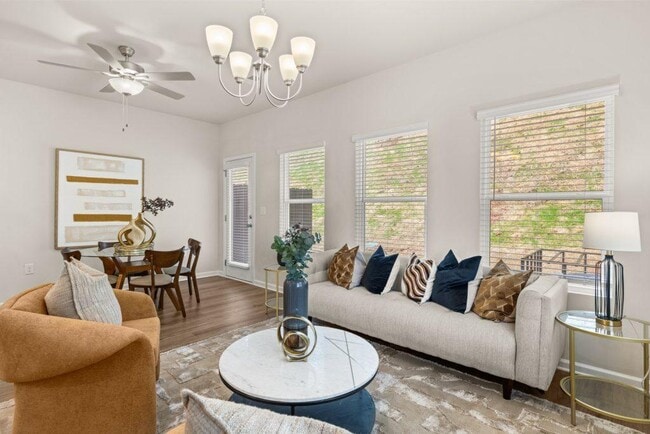 Building Photo - 4285 Notting Hill Dr SW