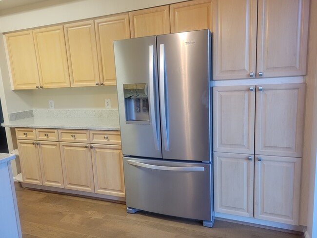 KITCHEN - 19355 Cypress Ridge Ter