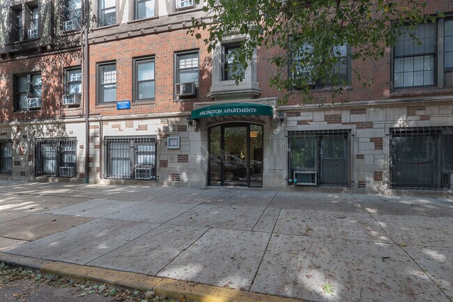 Primary Photo - 539 W Arlington Pl