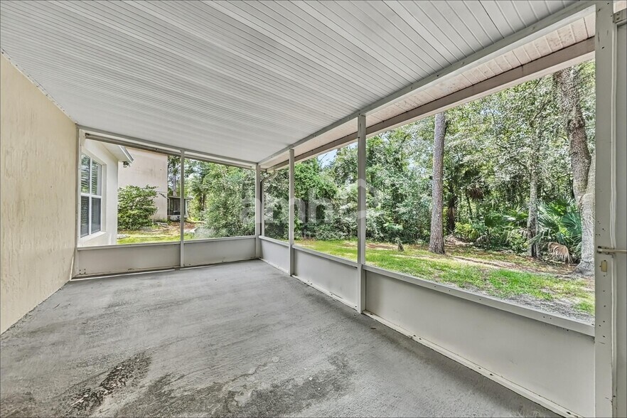 Building Photo - 97154 Yorkshire Dr