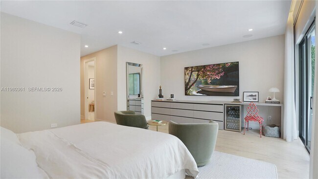 Building Photo - 3075 Mary St