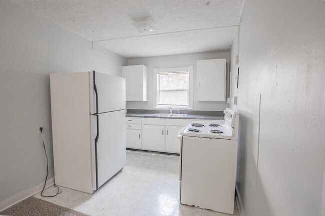Building Photo - 706 Chickamauga Ave