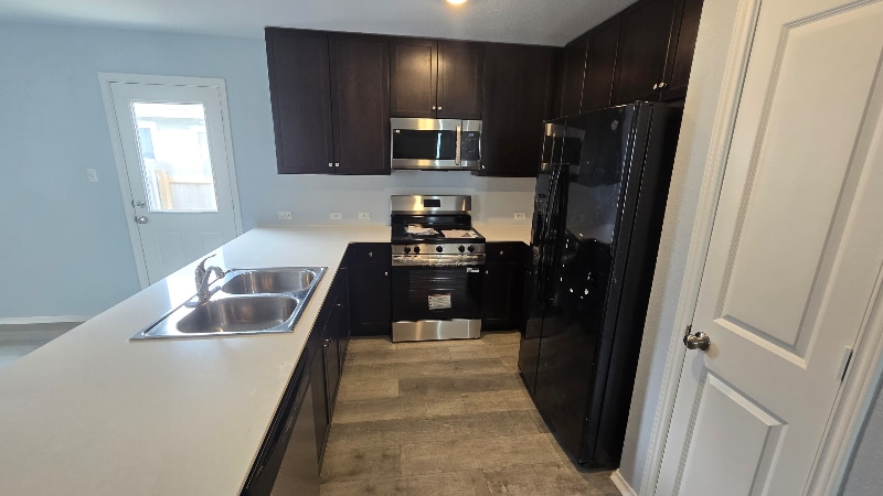 Building Photo - 451 Marty Allen Loop