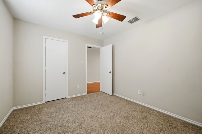 Building Photo - Easy Living with Wood Floors & Fireplace – Royse City, TX