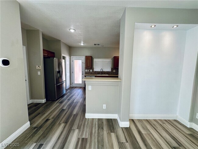 Building Photo - 8923 Deep Ridge Ct