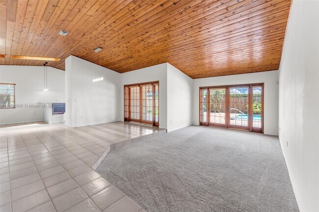 Building Photo - 8131 SW 90th Ave