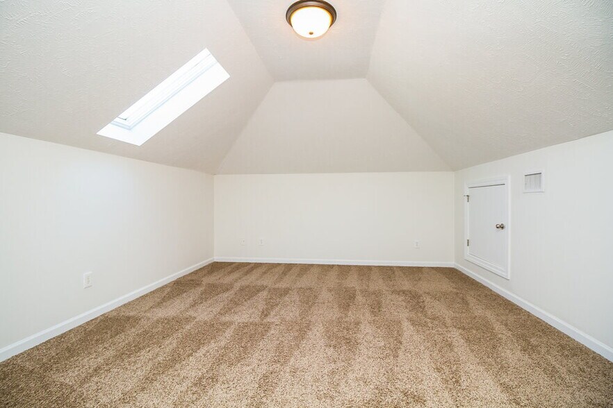 Building Photo - 1632 Antebellum Dr