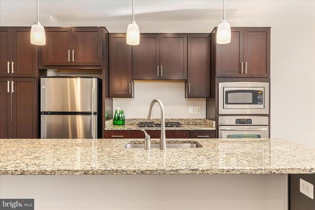 Building Photo - 42211 Yancey Terrace