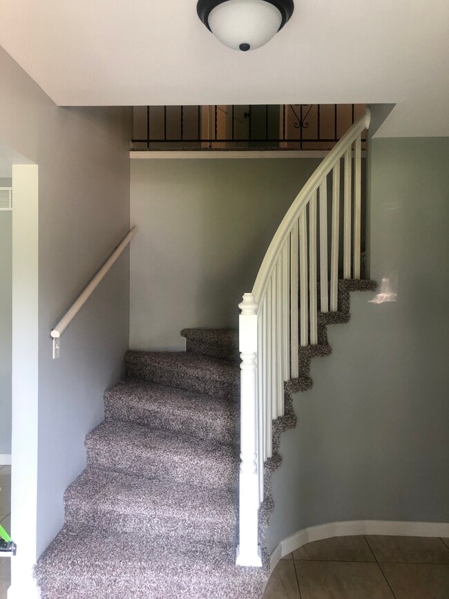 Building Photo - 10255 Wayne Rd