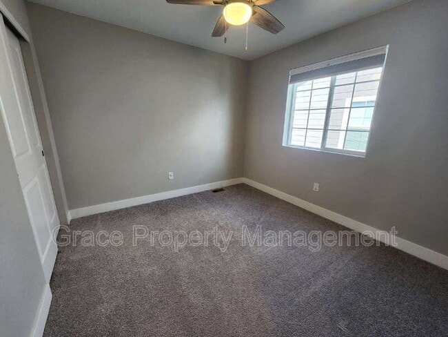 Building Photo - 6259 Bauer Wy
