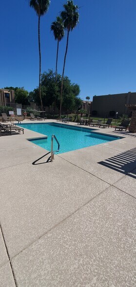 Building Photo - 3825 E Camelback Rd