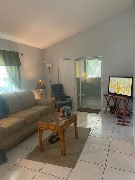 Building Photo - 4859 Billy Direct Ln