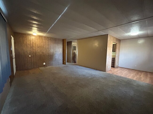 Building Photo - Adorable 2 bedroom 1 bath modular home in ...