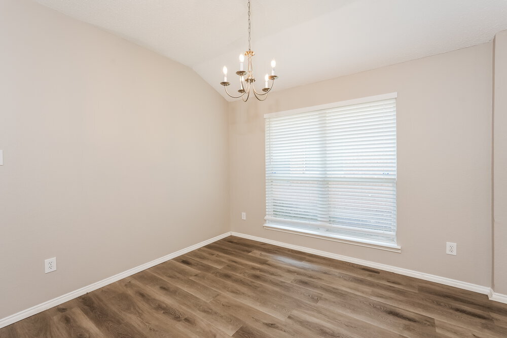 Building Photo - 604 Horseshoe Ct