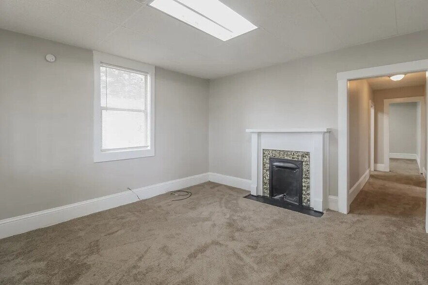 Building Photo - 1208 19th St