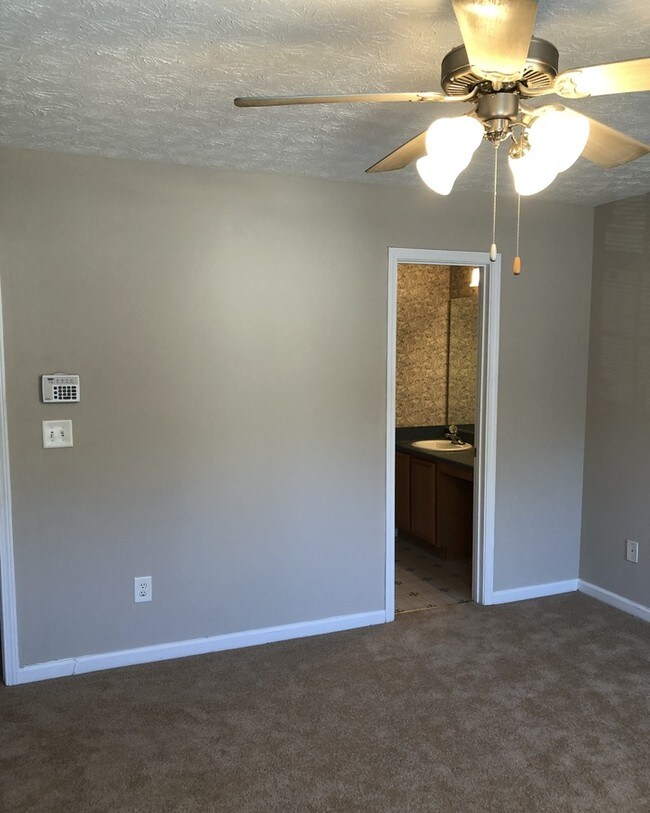 Building Photo - 6549 Wellington Chase Ct