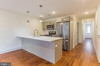 Building Photo - 1513 Brown St