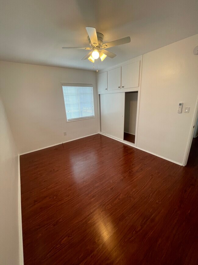 Building Photo - 5534 Kester Ave
