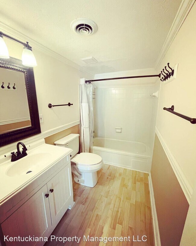 Building Photo - 2 br, 2 bath House - 728 Zorn Avenue Unit 12