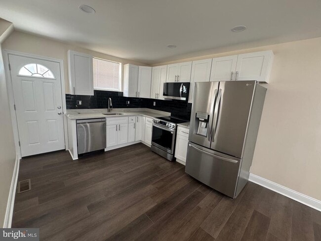 Building Photo - 1444 N 29th St