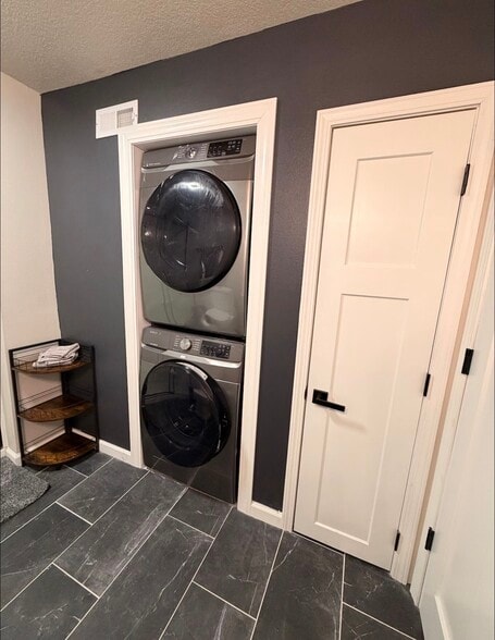 In unit washer and dryer - 4434 Honey Bee Rdg