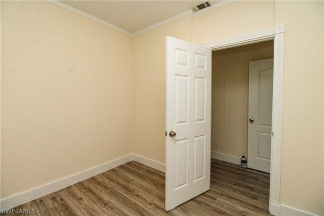 Building Photo - 4660 43rd Ave NE