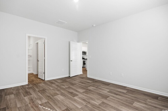 Building Photo - 1121 Tibetan St