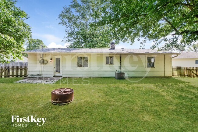 Building Photo - 4315 Standish Dr