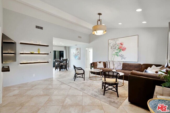 Building Photo - 73415 Royal Palm Dr