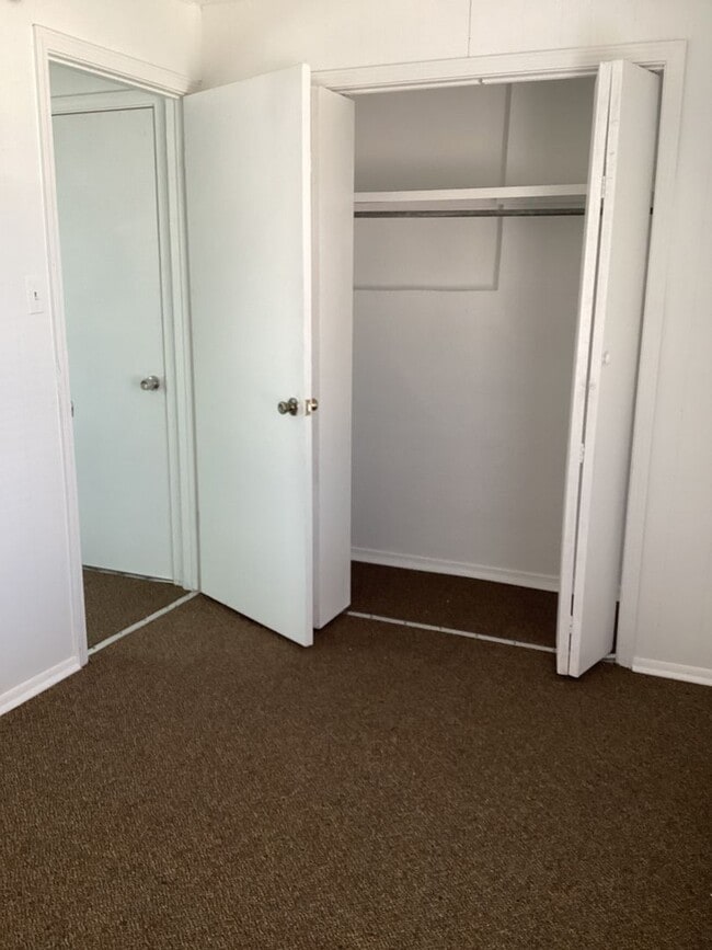 Building Photo - Newly Renovated 2 Bedroom, 1 bath! Located in Portales! Water Included!