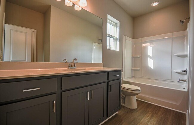 Building Photo - 104 Black Gum