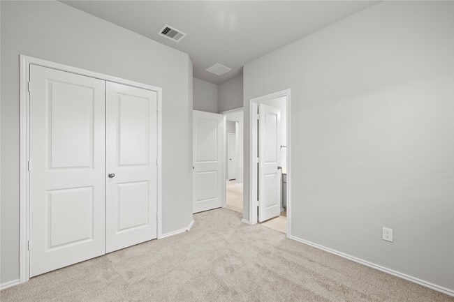 Building Photo - 123 Misty Ridge Ct