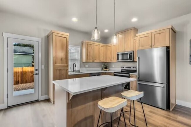 Building Photo - 63455 N Hwy 97