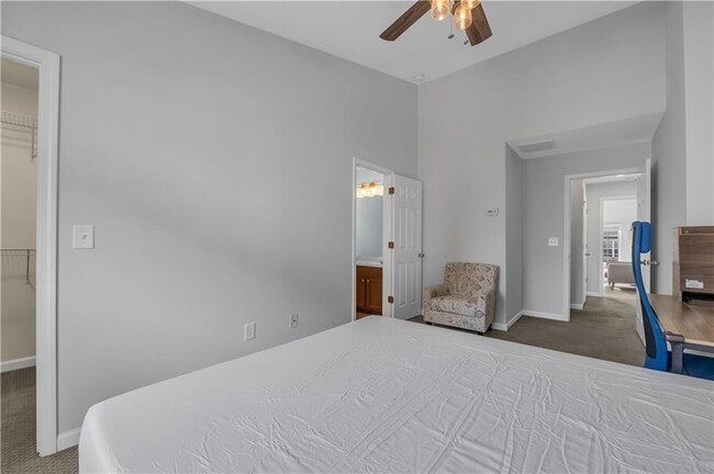 Building Photo - 1737 Liberty Pkwy NW