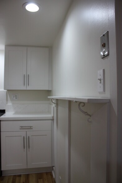 Building Photo - 419 Belvedere St