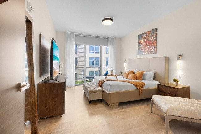 Building Photo - 777 N Ocean Dr