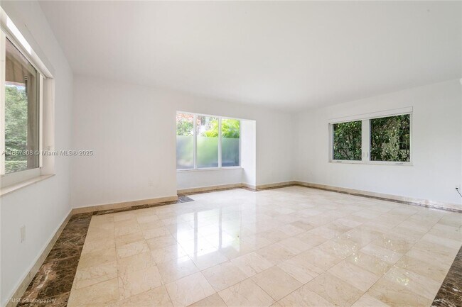 Building Photo - 4117 Alhambra Cir