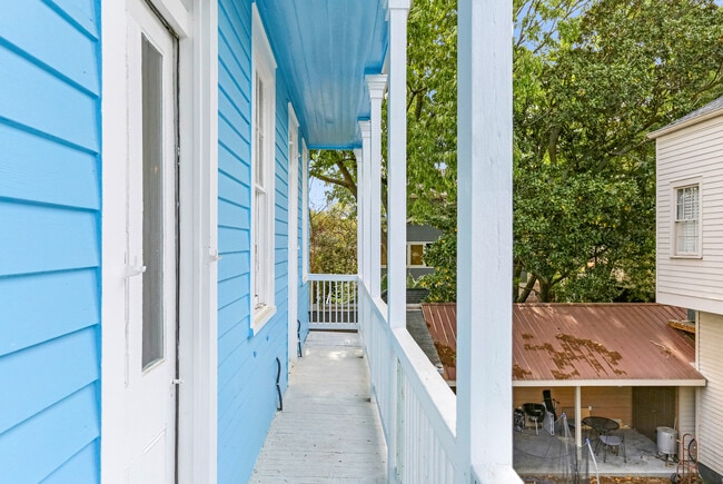 Upstairs - private balcony - 1220 Harmony St