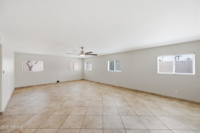 Building Photo - 2743 E Verbena Dr