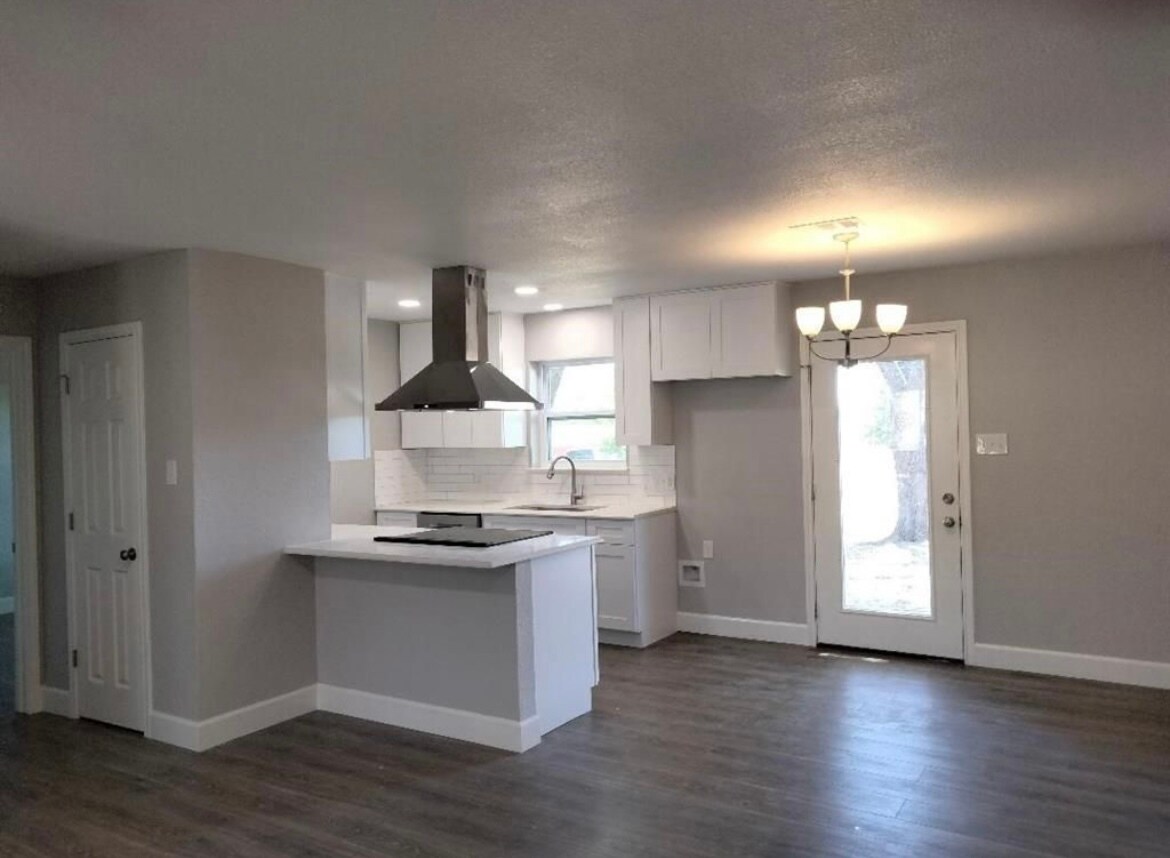 Building Photo - 11216 Liberty School Rd