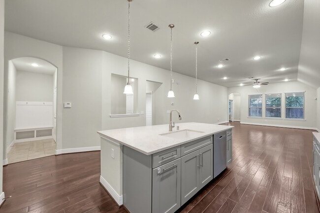 Building Photo - 126 Pioneer Canyon Pl