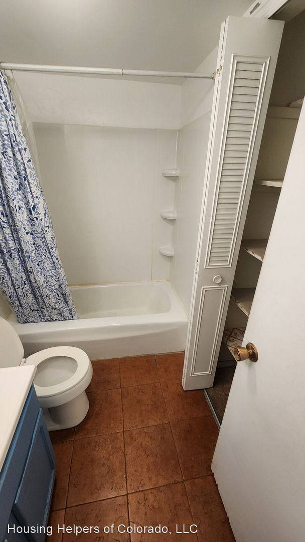 Building Photo - 2 br, 1 bath House - 3250 Oneal Circle #E25