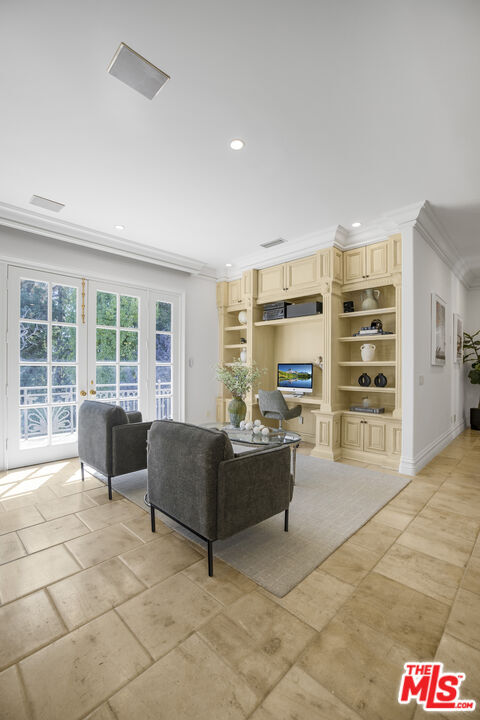 Building Photo - 9742 Wendover Dr