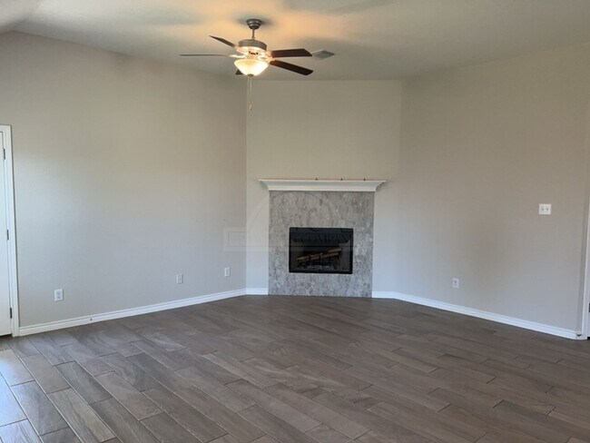 Building Photo - 7607 Melanite Dr