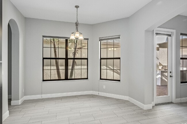Building Photo - Live in the gorgeous, desirable Arrivas Vi...