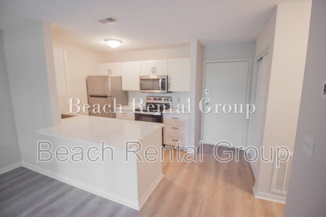 Building Photo - 6840 Blue Heron Blvd