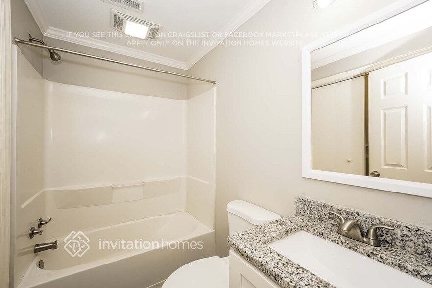 Building Photo - 482 Patterson St